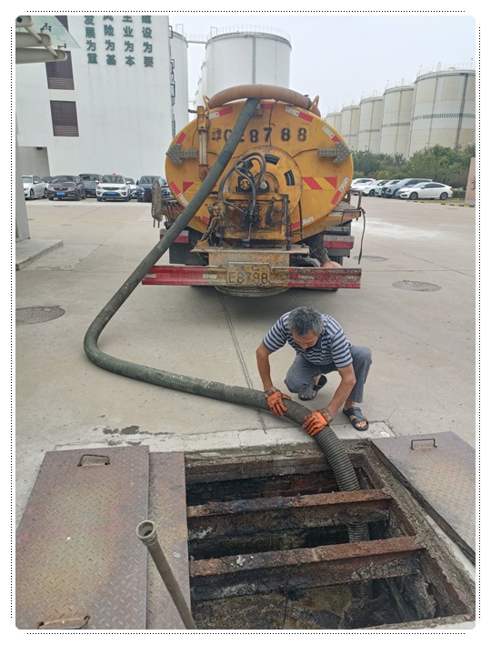 驿城隔油池清掏