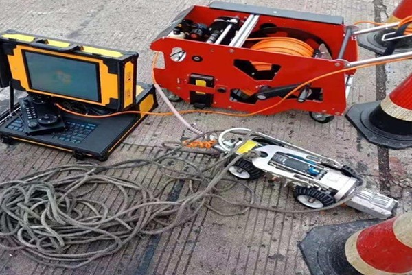 驿城CCTV管道检测机器人