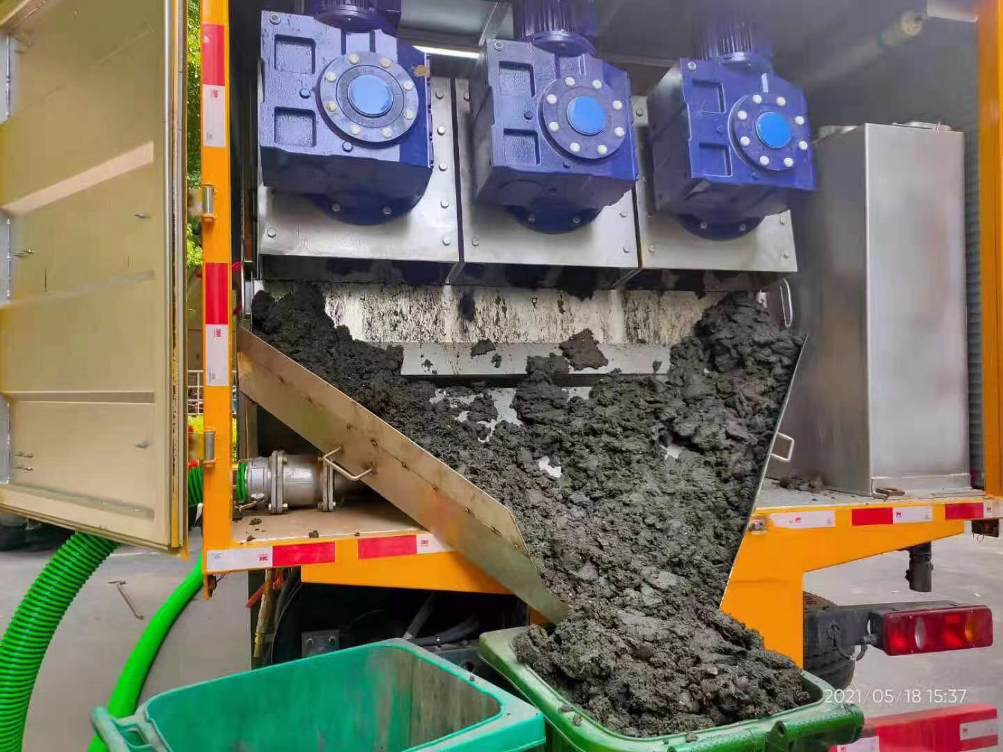 驿城化粪池清掏城市维护站-泥浆净化干湿分离处理